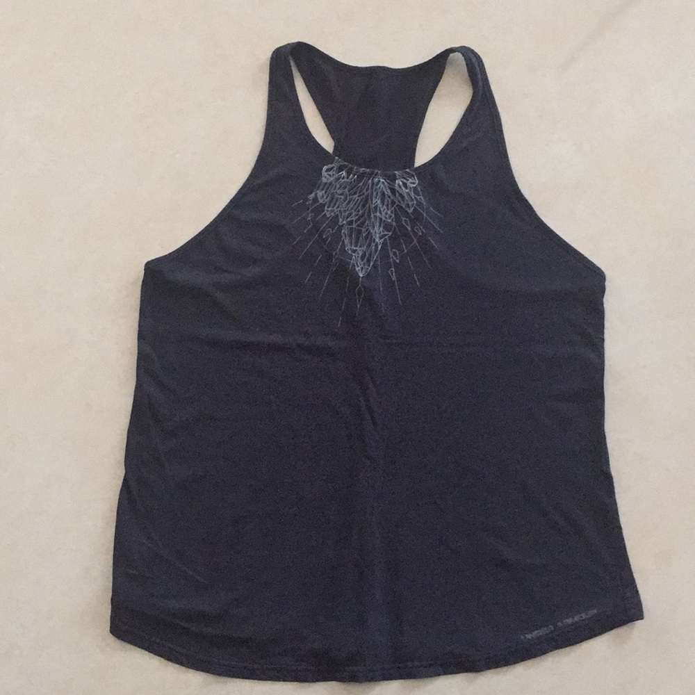 Under Armor tank
